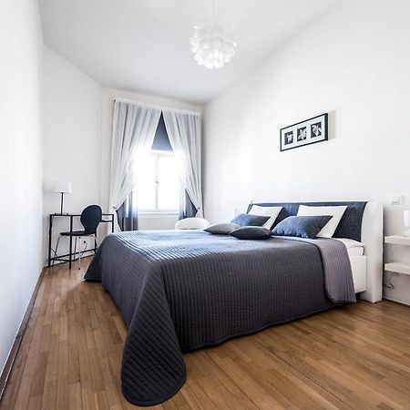Modern Apartment Riegrovy Sady Praha Ruang foto